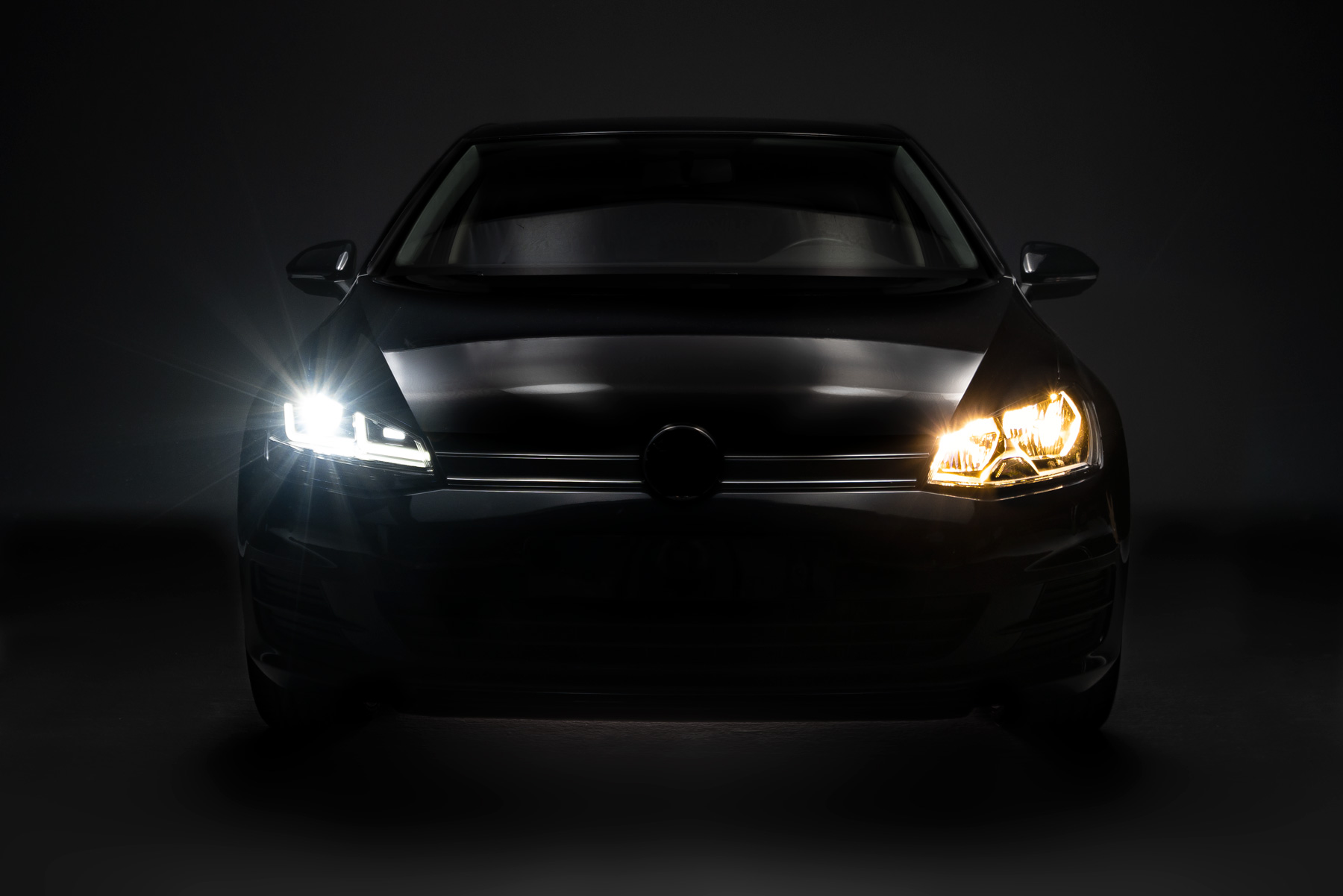 OSRAM LED-DRIVING VOLL-LED Tagfahrlicht Scheinwerfer für VW Golf VII  FACELIFT (7.5) 16-20 schwarz/rot